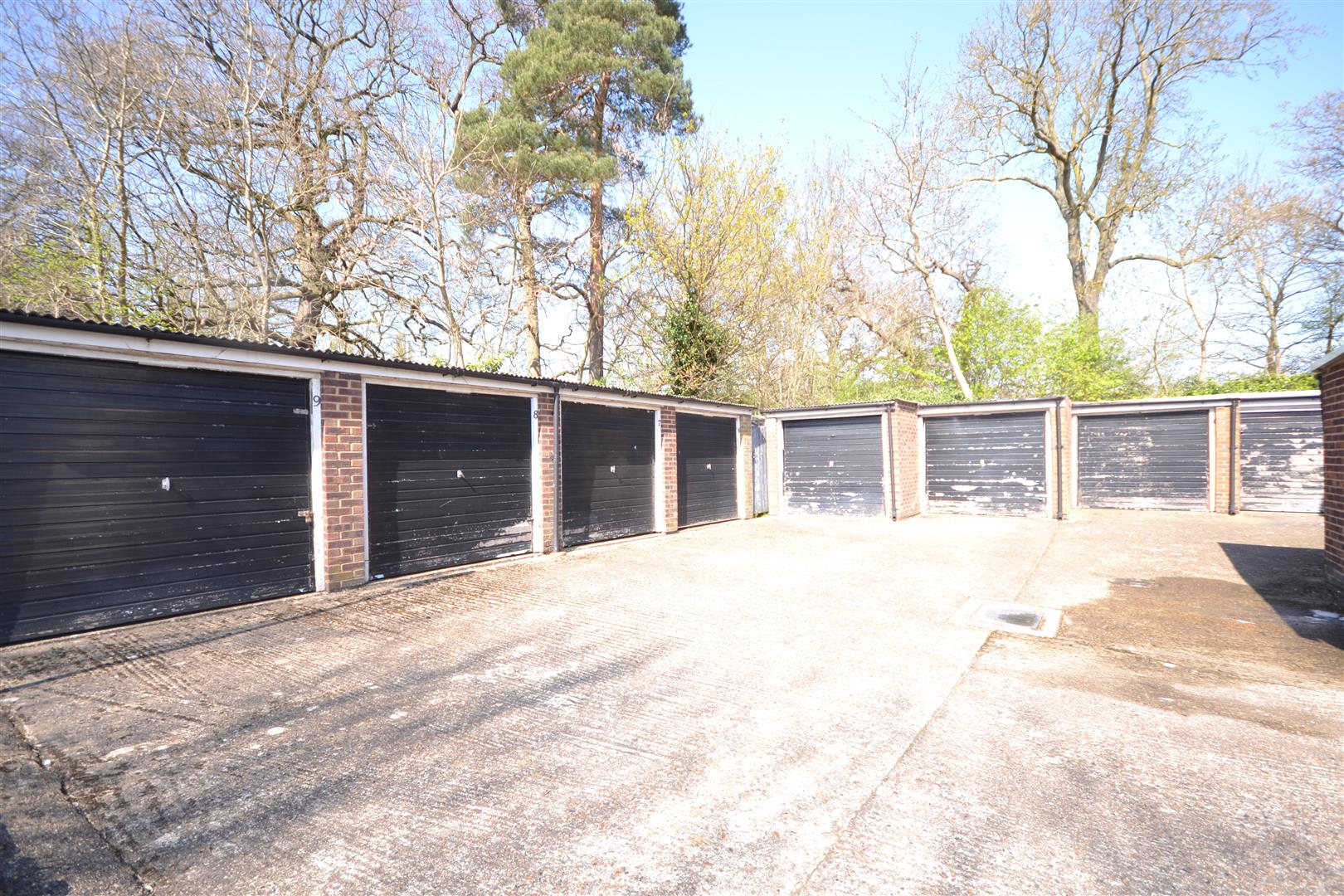 GARAGE